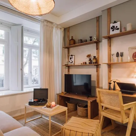 Gaucin - 2 Bedrooms And Terrace In Arroios ליסבון